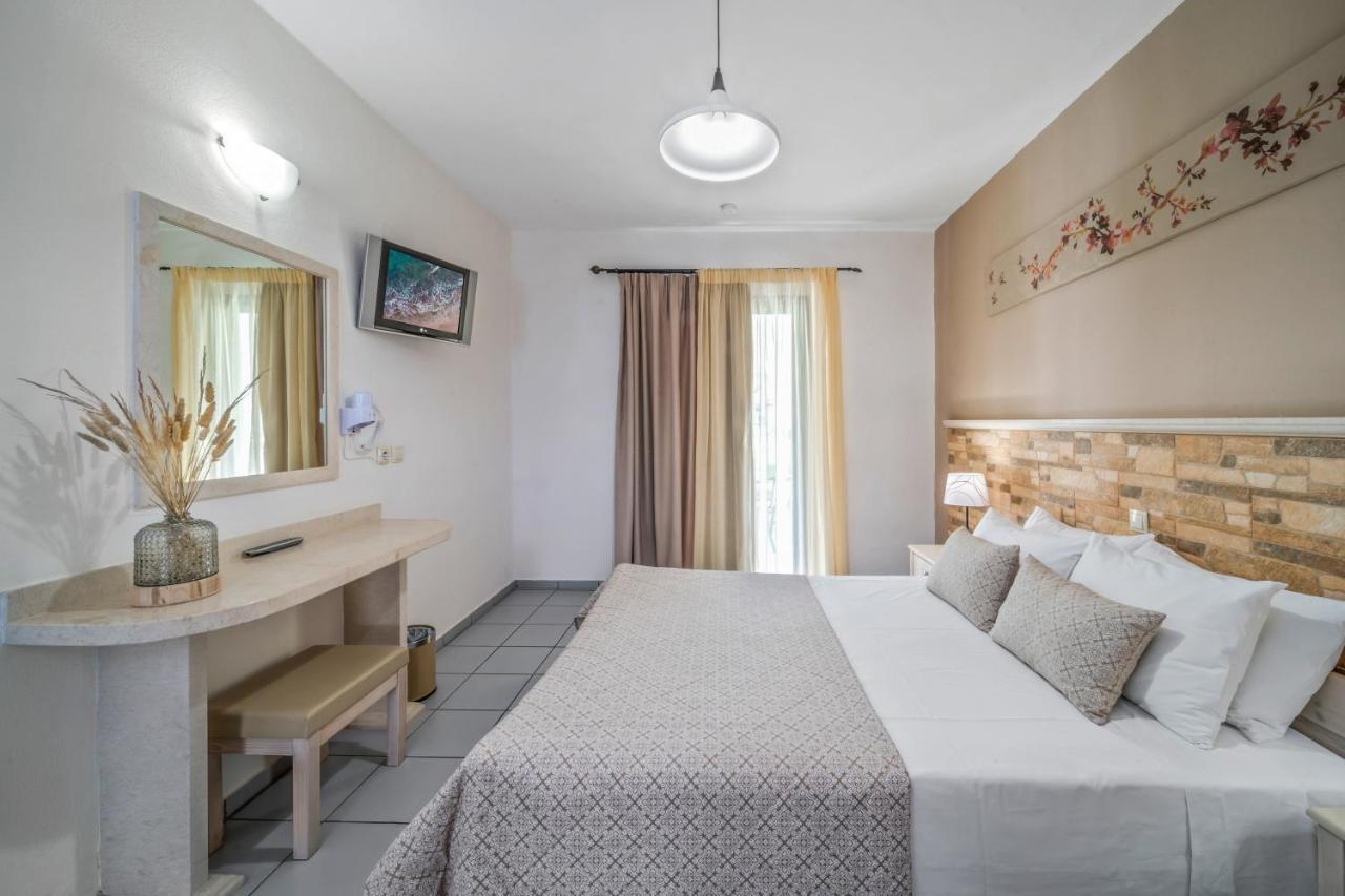 Hotel Maria Rousse Malia Esterno foto