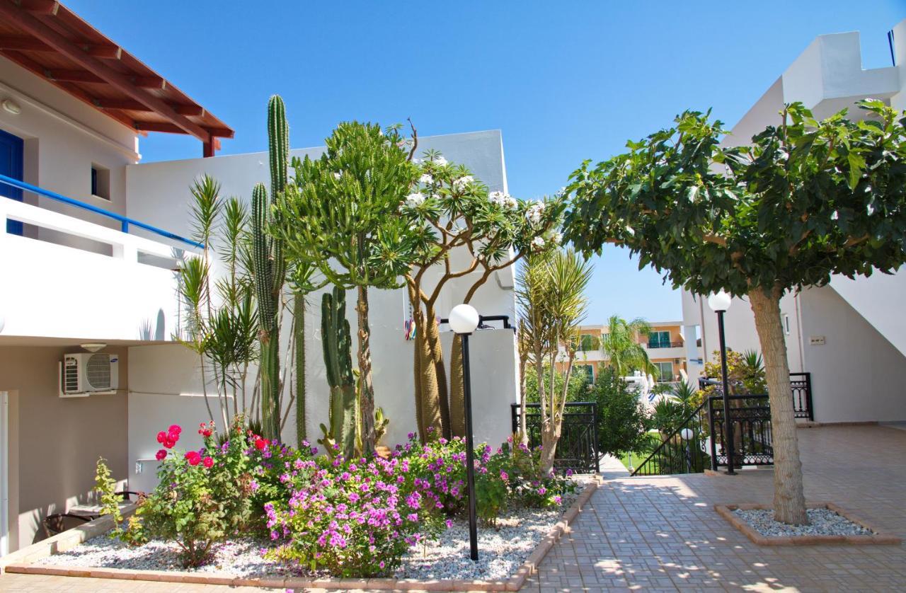 Hotel Maria Rousse Malia Esterno foto